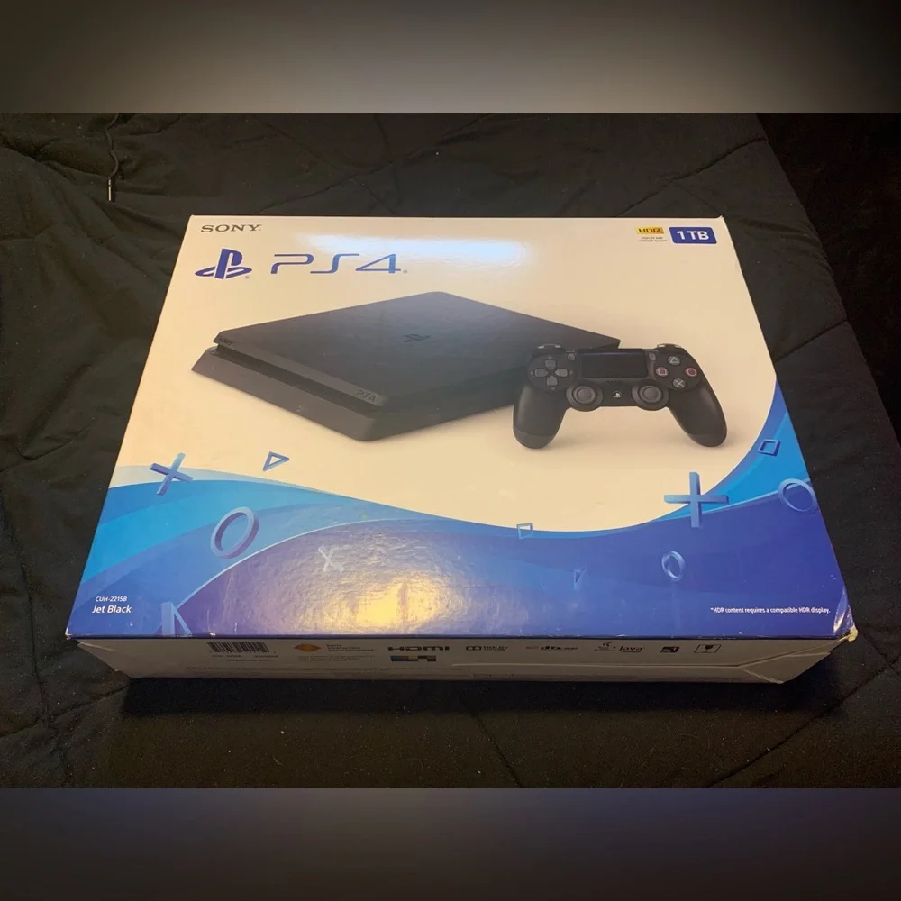 Sony PS4 Console with Controller - Black